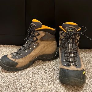 🥾Asolo lady’s hiking boots🥾